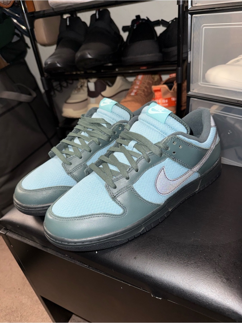Nike Men’s Low-Top Sneakers in Teal Green and Light Blue